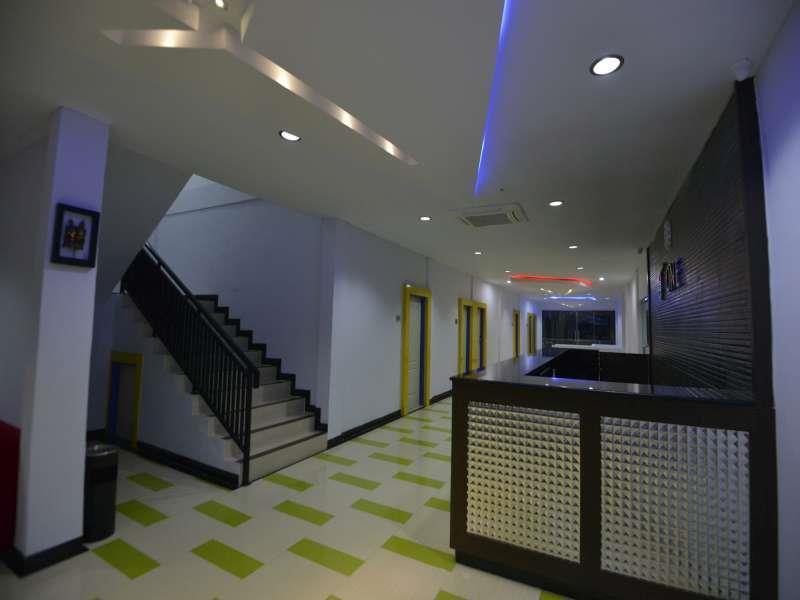 Reddoorz Premium At Hotel T-One Jambi Tanjungjohor Exterior photo